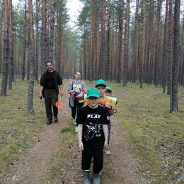 По маршруту «Лесные дали» Шалово-Перечицкого заказника прошли  воспитанники  Лужской санаторной школы – интерната и Толмачевской средней школы им. Героя Советского Союза И.И. Прохорова