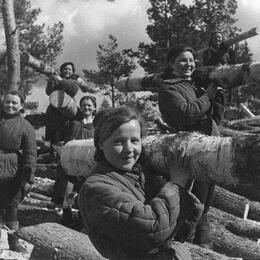 80 лет со дня полного освобождения Ленинграда от блокады